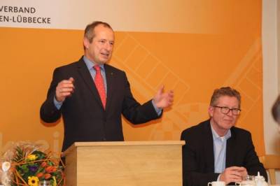 Oliver Wittke (MdB) infomiert zum Straßenbau in NRW